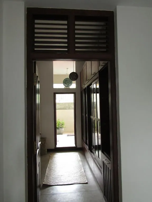 The Mirror Mansion Hotel Rajagiriya Sri Lanka