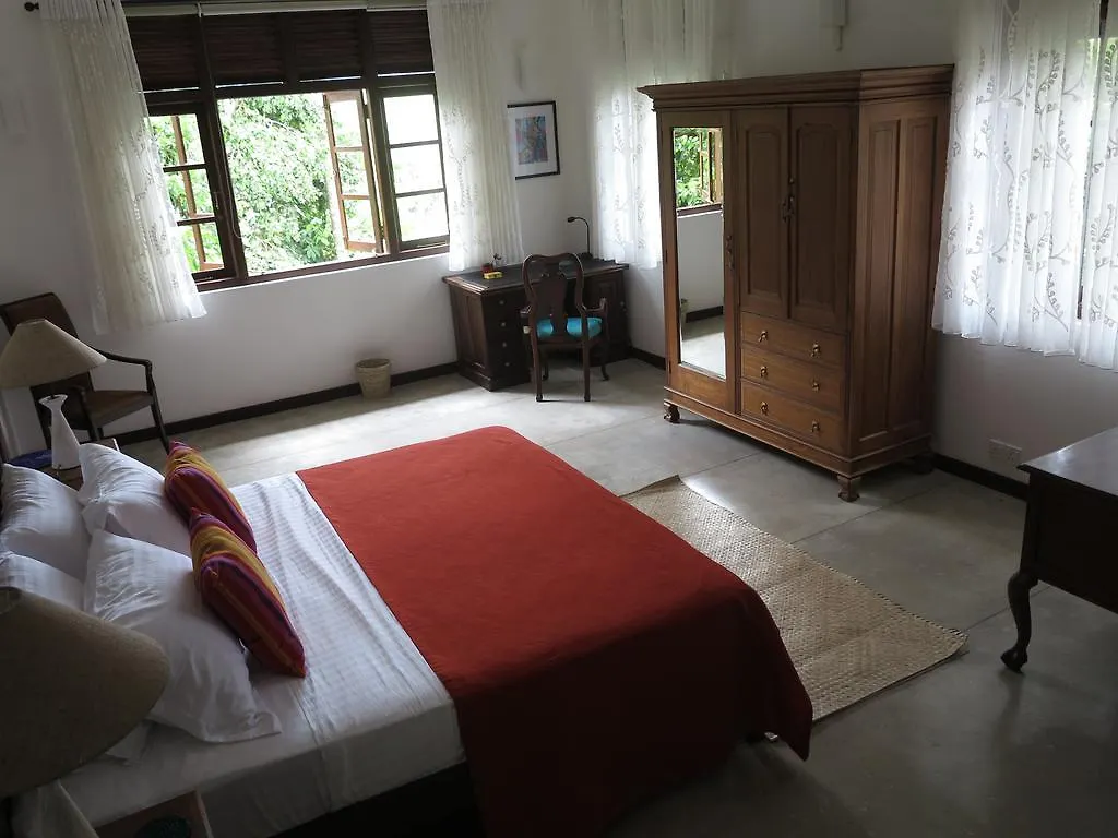 The Mirror Mansion Hotel Rajagiriya Gæstehus