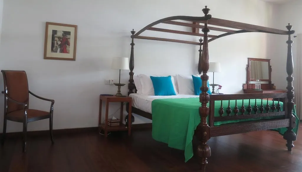 The Mirror Mansion Hotel Rajagiriya Sri Lanka